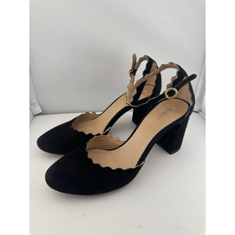 Chloe Black Suede Scalloped Ankle Strap Block Heels 35.5 Ballet Classic US 5.5‎